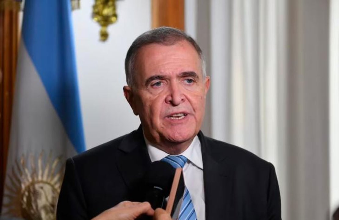 Jaldo calificó de “pollerudo” a Manzur tras su reunión con Cristina Kirchner