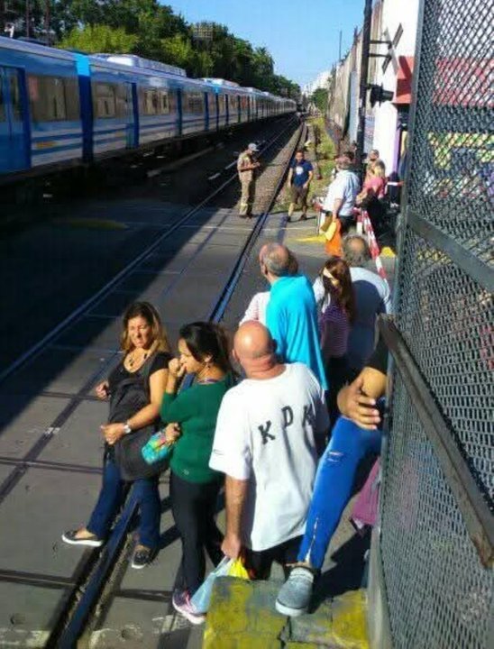 Una mujer de 56 años murió tras ser arrollada por el Tren Sarmiento en Flores