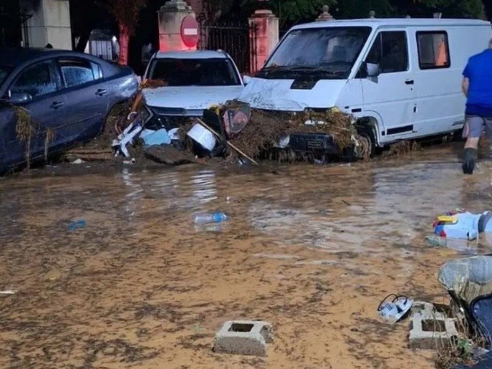 La riada en Madrigueras dejó una mujer muerta, 88 rescatados y cinco desaparecidos
