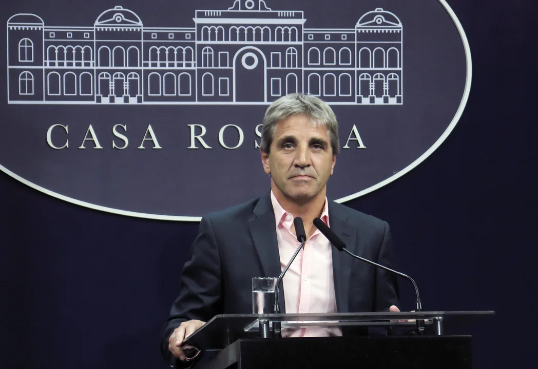 Casación revisará el sobreseimiento de Luis Caputo por el bono a 100 años