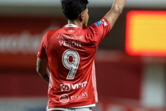 Argentinos Juniors venció a Tigre y volvió a la cima de la zona B