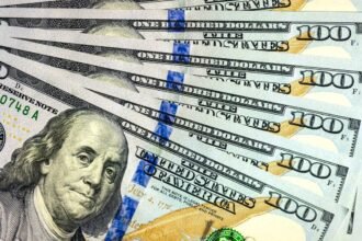 El dólar oficial abrirá a $1.540 y el riesgo país quedó en 650 puntos