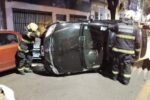 Una persona sufri贸 politraumatismos tras un choque y vuelco en Belgrano