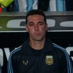 Messi y Scaloni se emocionaron durante el Himno Nacional ante Benín