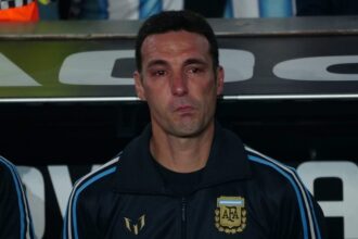 Messi y Scaloni se emocionaron durante el Himno Nacional ante Benín