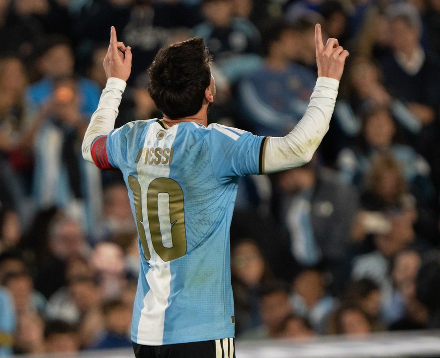 Messi marcó de penal en su último partido con la Selección argentina