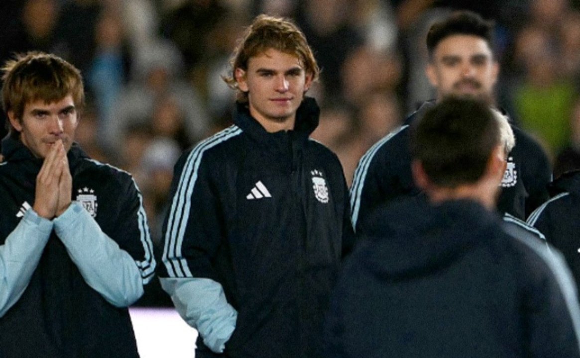 Mastantuono pidió que Messi siga en la Selección tras su despedida