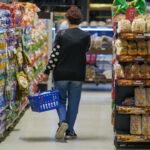 El consumo masivo cayó en las 24 provincias y el NEA y el NOA lideran las bajas