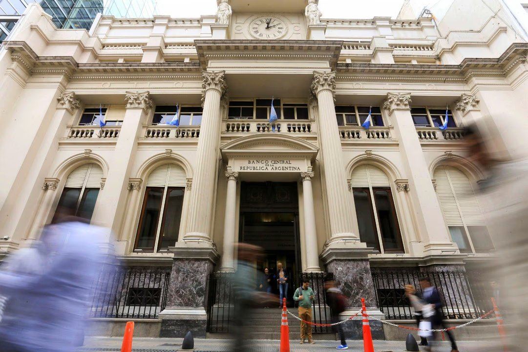 El BCRA informó un resultado neto positivo de USD 2.505 millones por el oro
