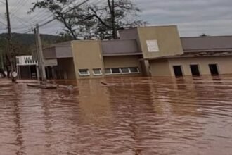 La crecida del río Uruguay obliga a evacuar a seis familias en Concordia