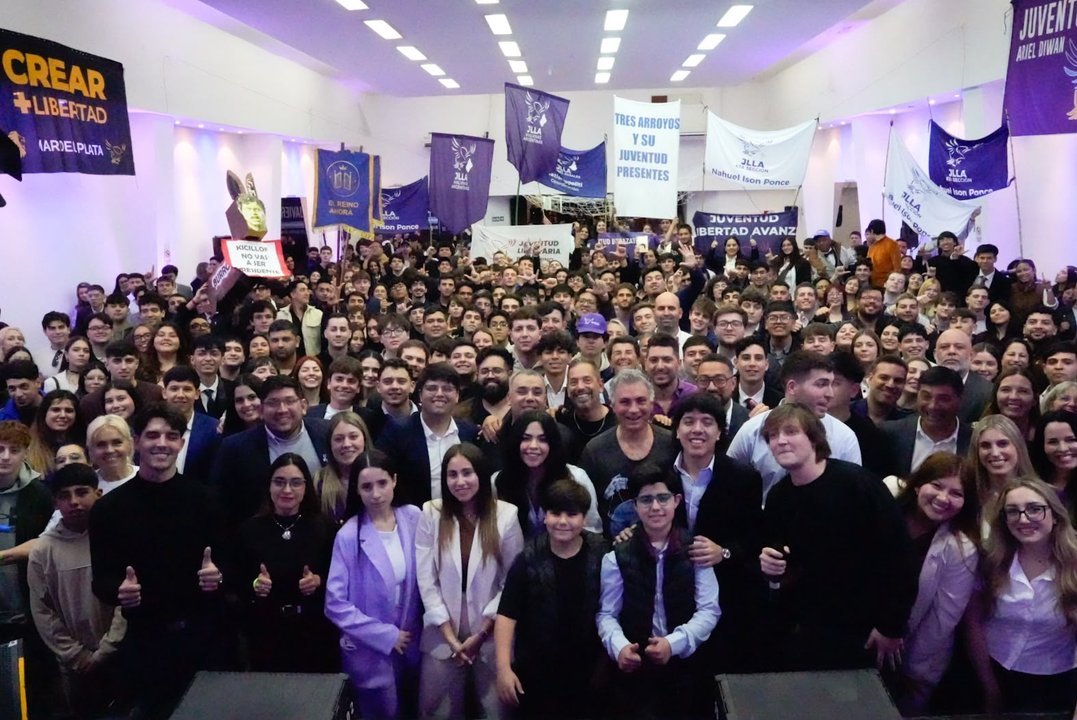 Pareja convocó a jóvenes de LLA a consolidar el proyecto de Milei en Buenos Aires