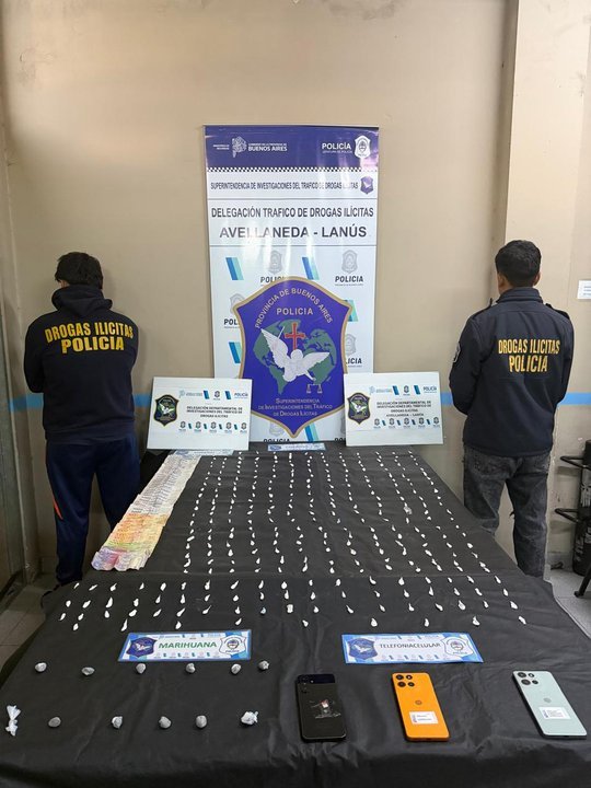 Desbarataron una banda de narcomenudeo en Villa Sapito con un camión frigorífico
