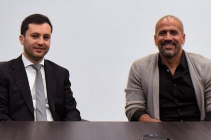 River y Estudiantes acordaron una mesa de trabajo para impulsar el f煤tbol argentino