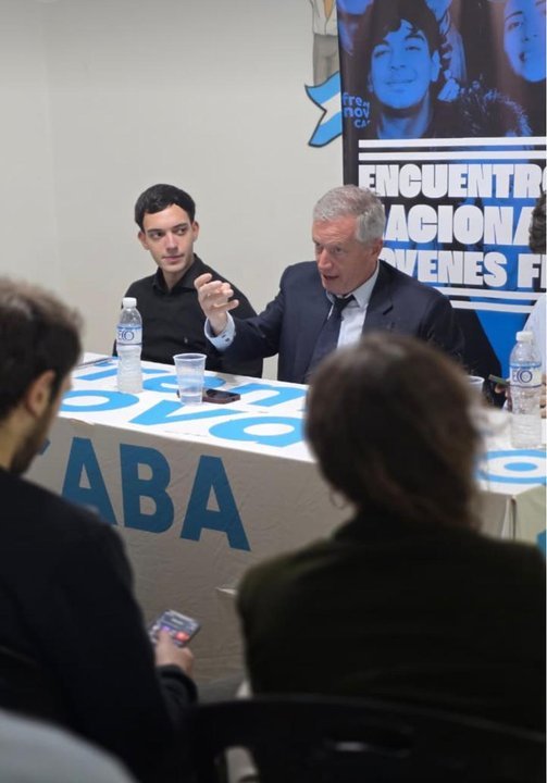 Monzó destacó a Massa por su “diálogo y poder” ante jóvenes del Frente Renovador