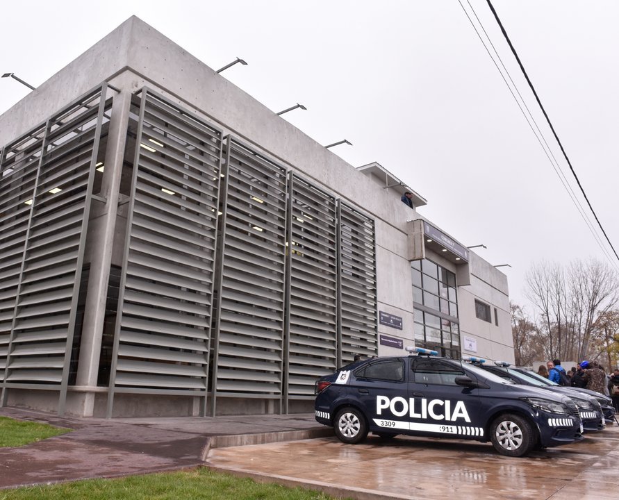 Mendoza: imputaron a un policía por presunto abuso sexual a una detenida