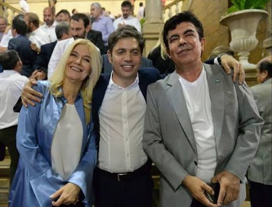 Kicillof, Espinoza y Magario encabezaron un acto por el Día de la Lealtad