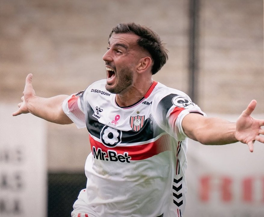 Chacarita venció a Maipú y mantiene chances de evitar el descenso