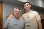 Tapia expresó su apoyo al “Dibu” Martínez tras la operación por una fractura