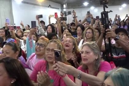 Una estampida durante el festival Durga Puja en Calcuta dejó 17 muertos