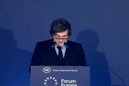 Milei atribuyó la suba del riesgo país al contexto internacional y al historial crediticio
