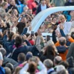León XIV retomó la audiencia general en San Pedro durante su recuperación