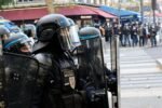 Francia prohibir谩 las protestas no sindicales y reforzar谩 la seguridad