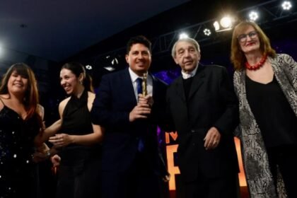 Jonatan Andreani destac贸 los premios Mart铆n Fierro obtenidos por Radio Rivadavia