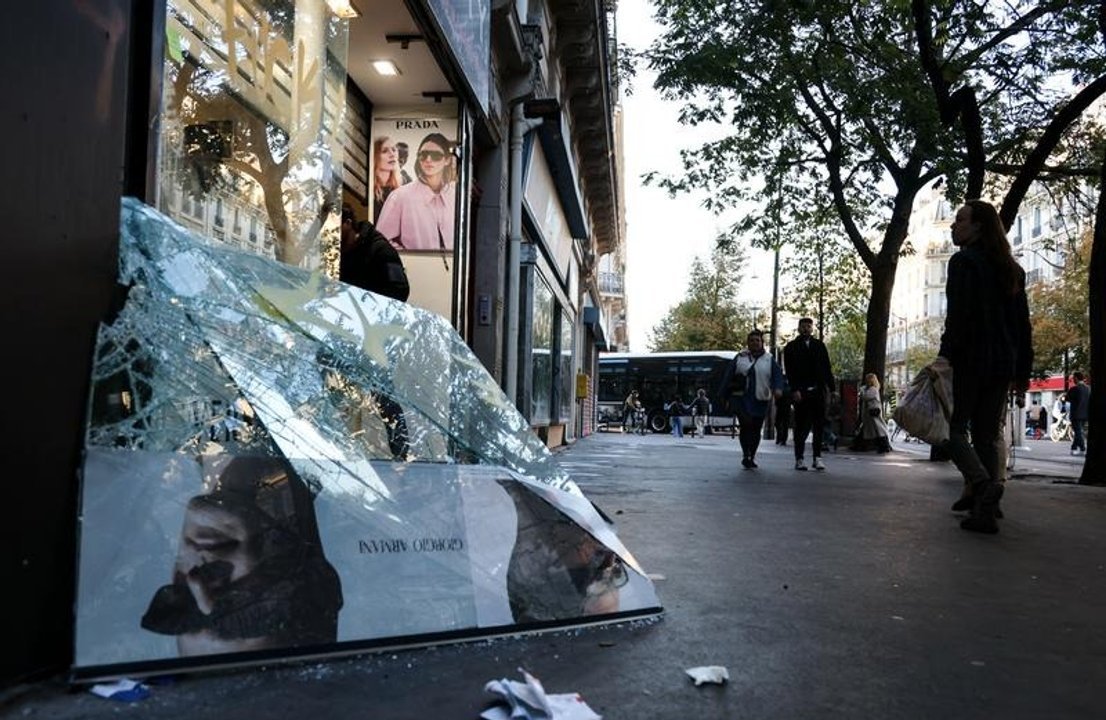 Alrededor de 410.000 personas participaron en protestas en toda Francia