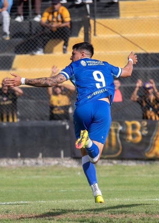 Godoy Cruz goleó a Mitre y llega con chances a la última fecha de la Primera Nacional