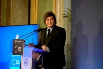 Milei designó a Claudio Ricardo Gutiérrez como embajador en Camboya