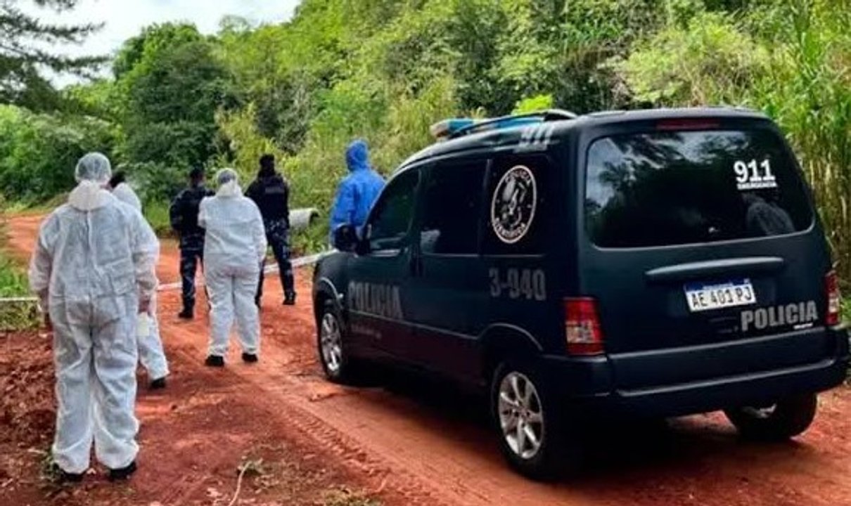 Hallaron muertos a una pareja en un auto cerca de Oberá; su hijo resultó ileso
