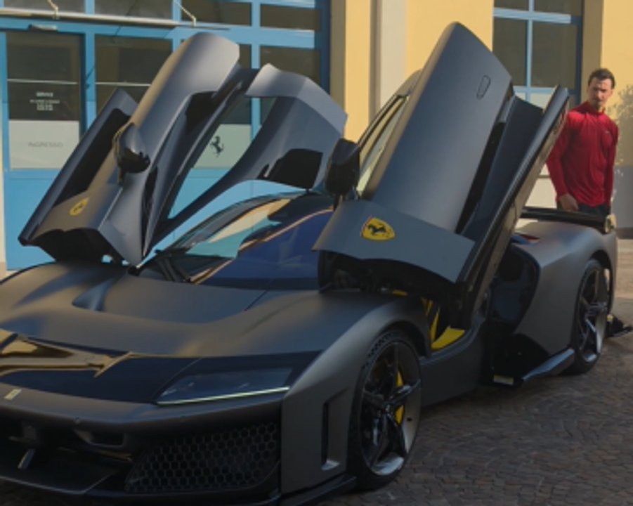 Ibrahimovic recibió una Ferrari F80 de más de 3,6 millones por su cumpleaños