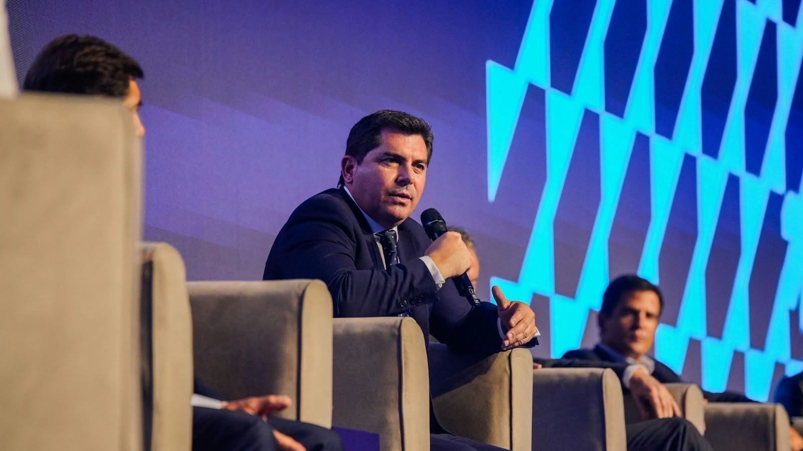 Orrego expuso sobre minería y logística de San Juan en una cumbre federal