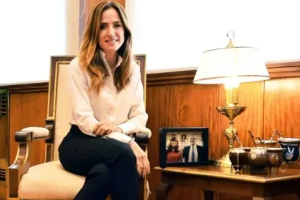 Tolosa Paz cuestionó una cumbre peronista sin participación de mujeres