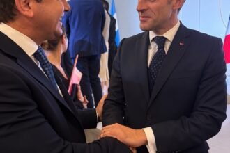 Orrego participó del encuentro protocolar con Macron durante la Argentina Week en París