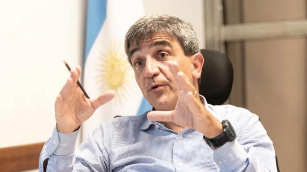 Yedlin cuestionó a la UCR y a diputados tucumanos por la crisis universitaria