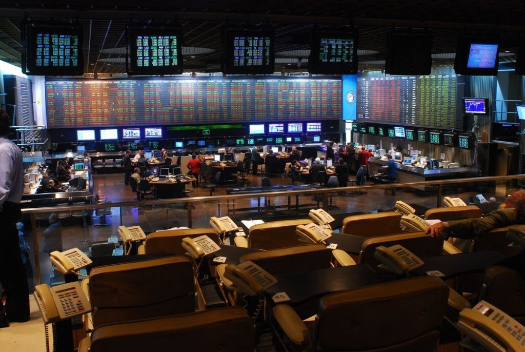 Las acciones del Merval caen 1,1% en el inicio de la nueva operatoria