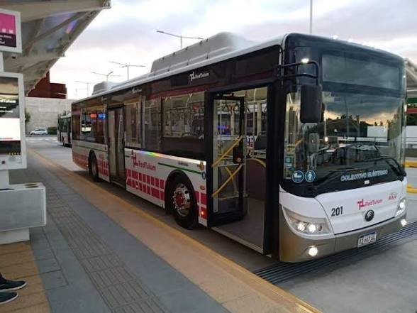 El acuerdo entre UTA y empresarios levantó el paro de colectivos en San Juan