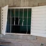 Robaron una vivienda en Rawson y se llevaron útiles escolares y electrodomésticos
