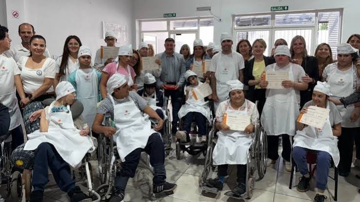 Una capacitación adaptada en San Juan busca facilitar el acceso al sector gastronómico