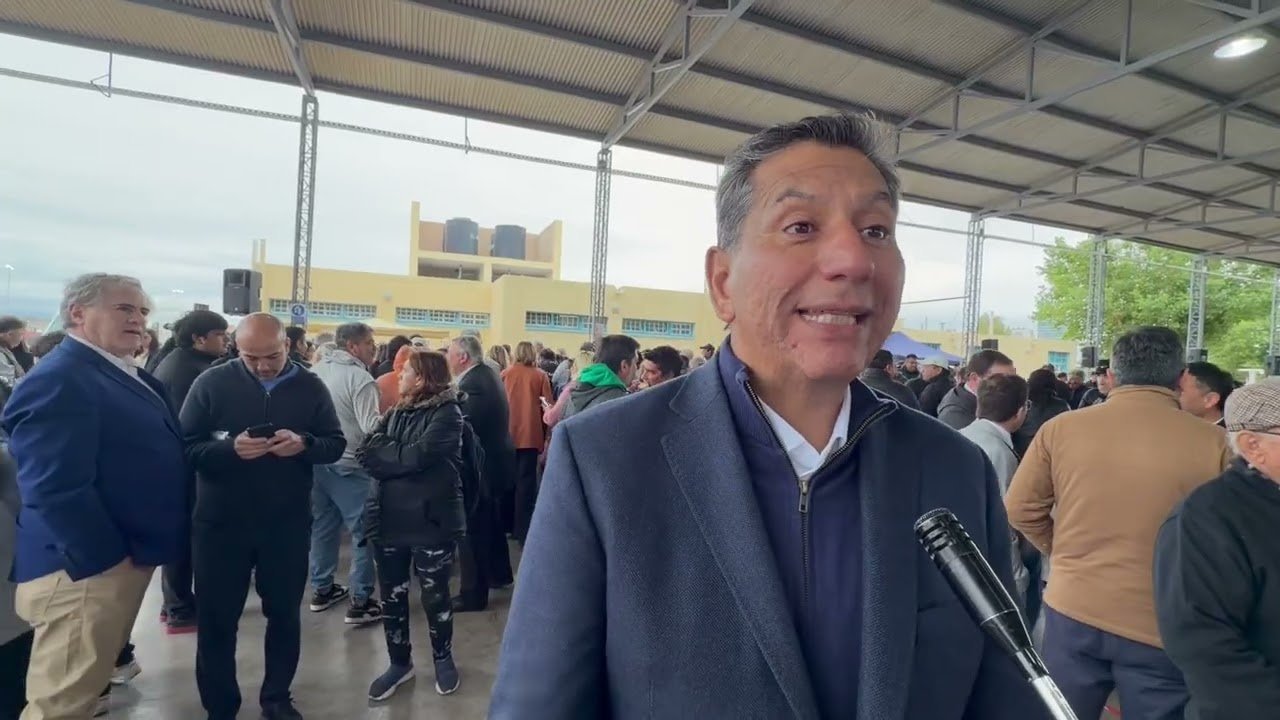 Pocito inauguró una feria municipal con venta directa de productores locales